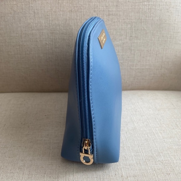 Salvatore Ferragamo Blue Toiletries Bag NWOT - Picture 4 of 5